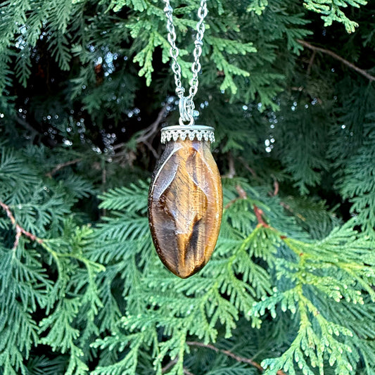 Tiger's Eye Mini Viva La Vulva Pendant Necklace