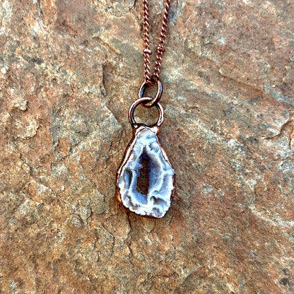 Occo Agate Geode Antiqued Copper Pendant Necklace EP-021-G