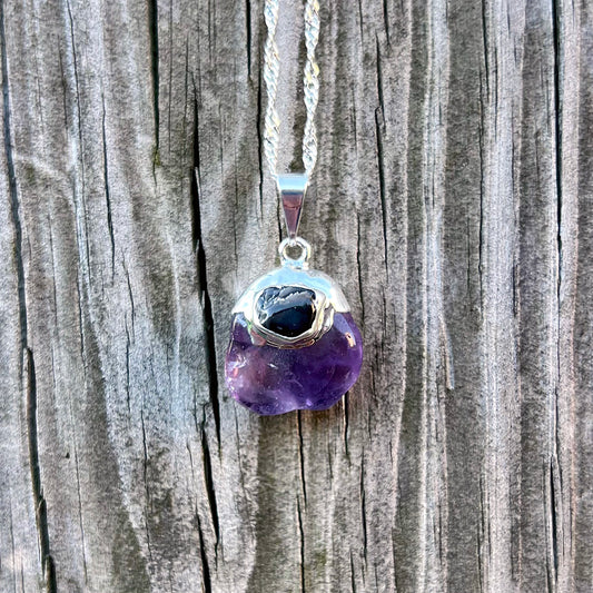 Amethyst Pebble with Onyx Accent Silver Pendant Necklace GN-021-I