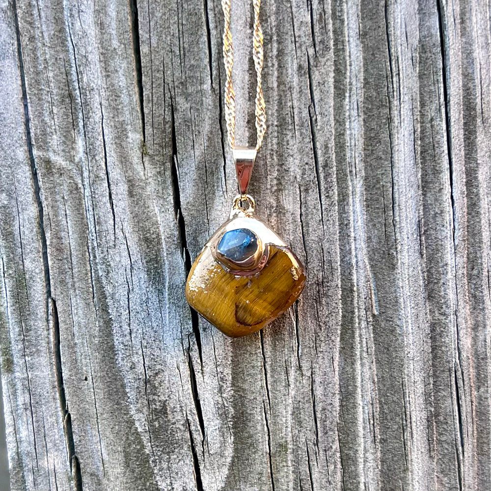 Tiger's Eye Pebble with Blue Agate Accent Gold Pendant Necklace GN-022-J