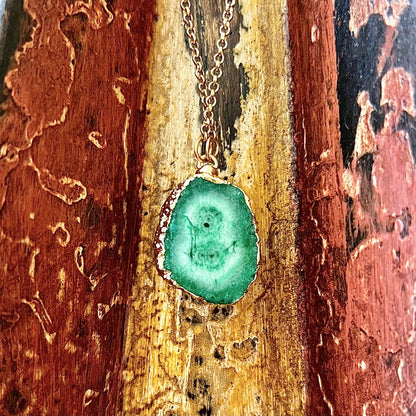 Green Agate Druzy Slice Gold-Plated Pendant Necklace GN-023-A-2