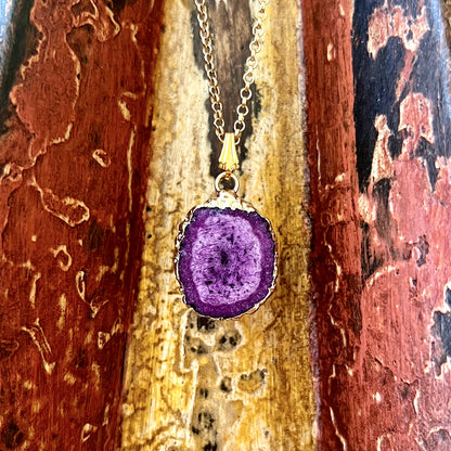 Purple Agate Druzy Slice Gold-Plated Pendant Necklace GN-023-B-4
