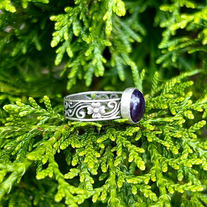 Amethyst Floral Filigree Sterling Silver Ring US 8
