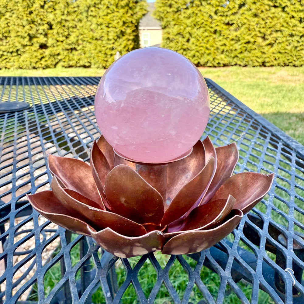 Lotus Flower Sphere Holder