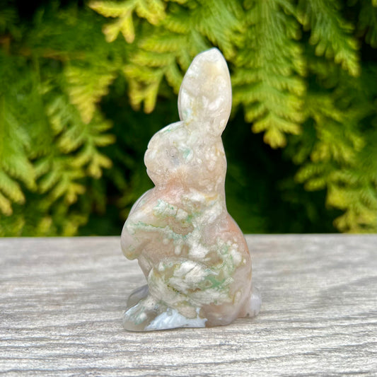 Flower Agate Bunny Totem Figurine CC-001-E