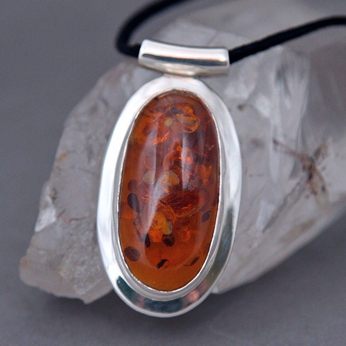 Baltic Amber Elongated Oval Omega Bold Sterling Silver Pendant DP-011