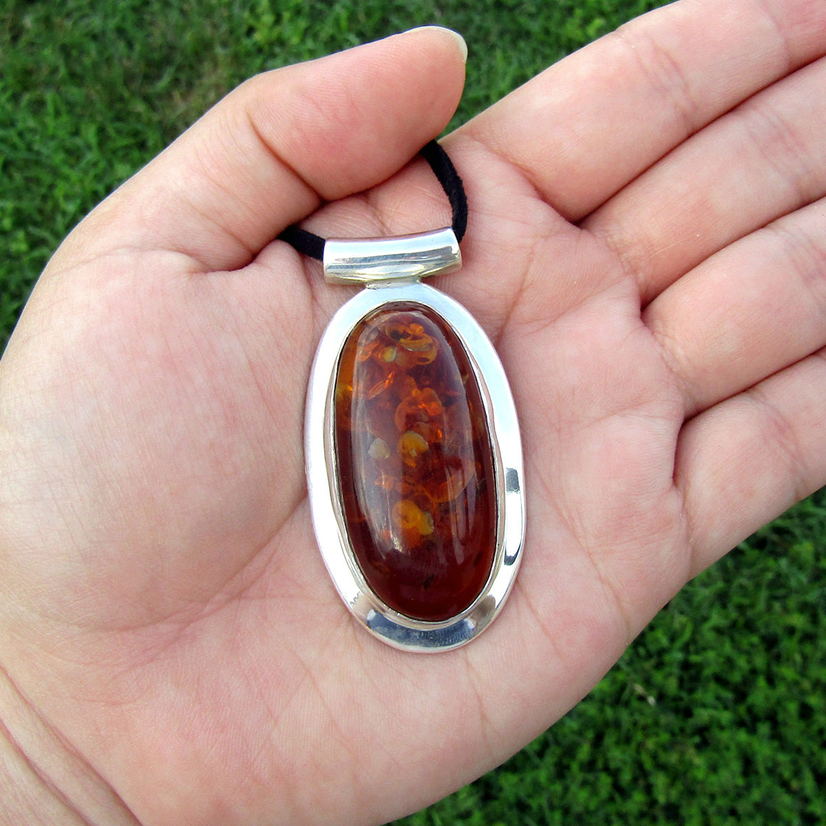 Baltic Amber Elongated Oval Omega Bold Sterling Silver Pendant DP-011