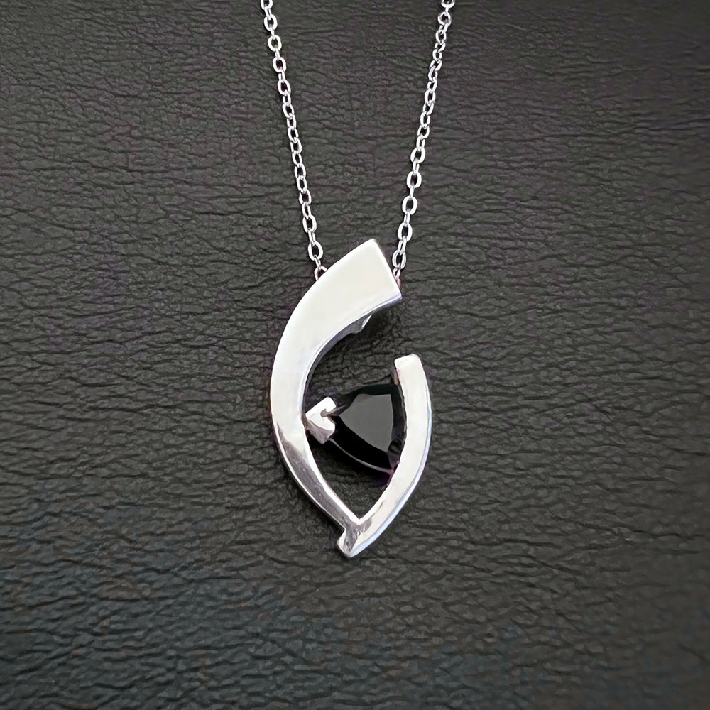 Black Onyx Contemporary Curves Sterling Silver Pendant SP-021-E