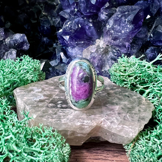 Ruby Zoisite Oval Classic Sterling Silver Ring US 7 SS-115